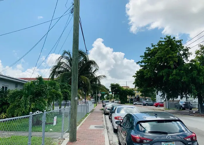 Adorable Private Apartments In The Heart Of Miami!