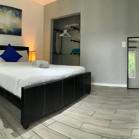 Adorable Private Apartments In The Heart Of Miami! Exterior photo
