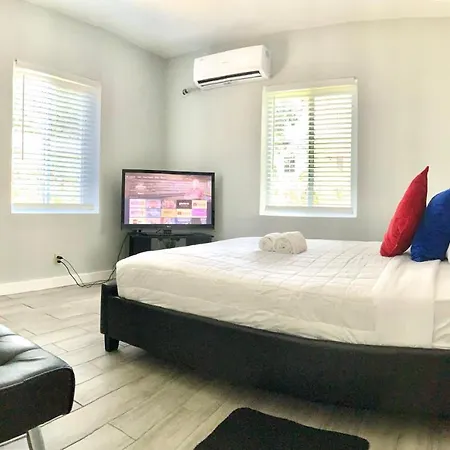 Adorable Private Apartments In The Heart Of Miami! Exterior photo